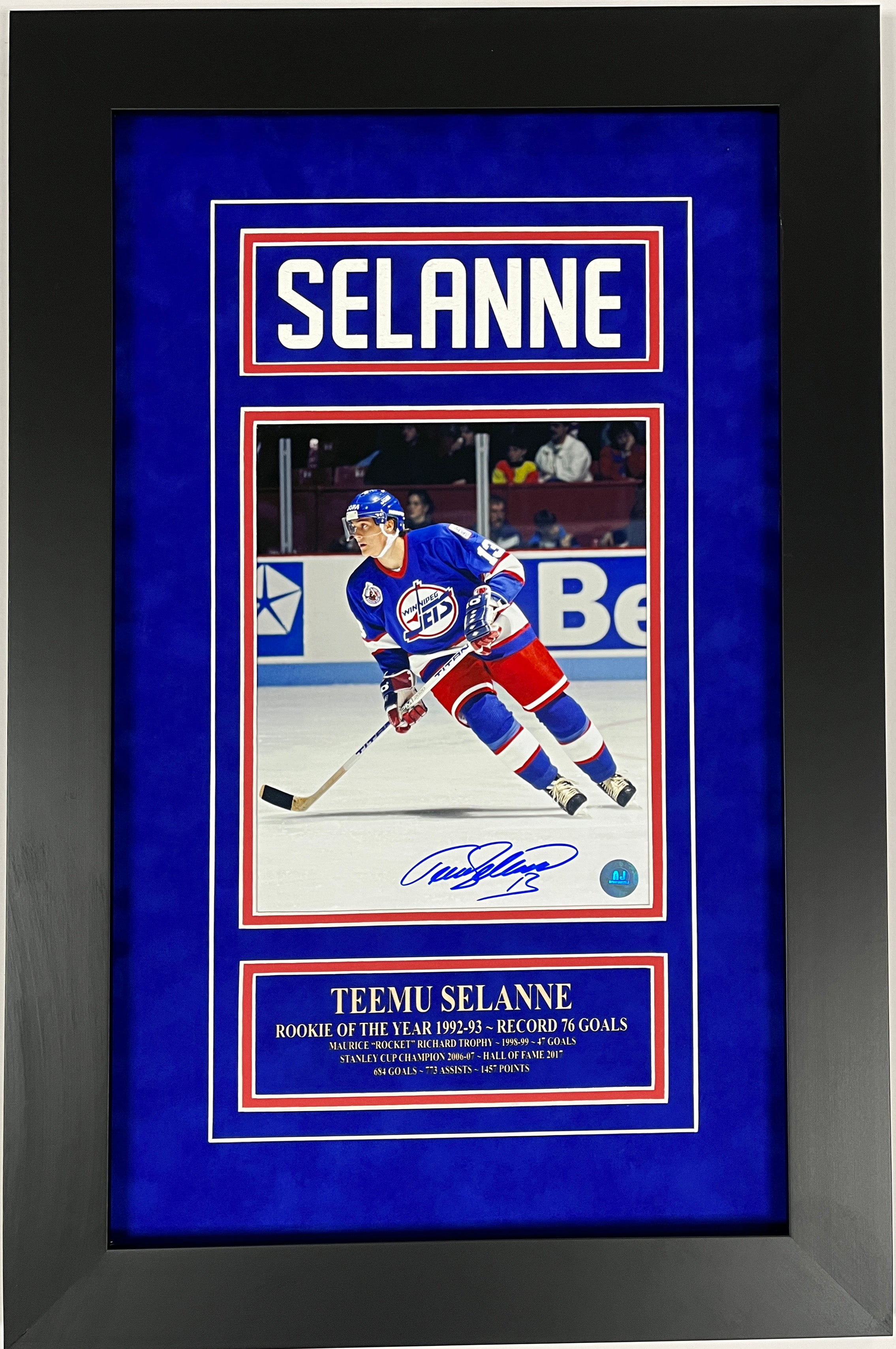 TEEMU SELANNE Signed Winnipeg Jets 8 x 10 Photo - 70617